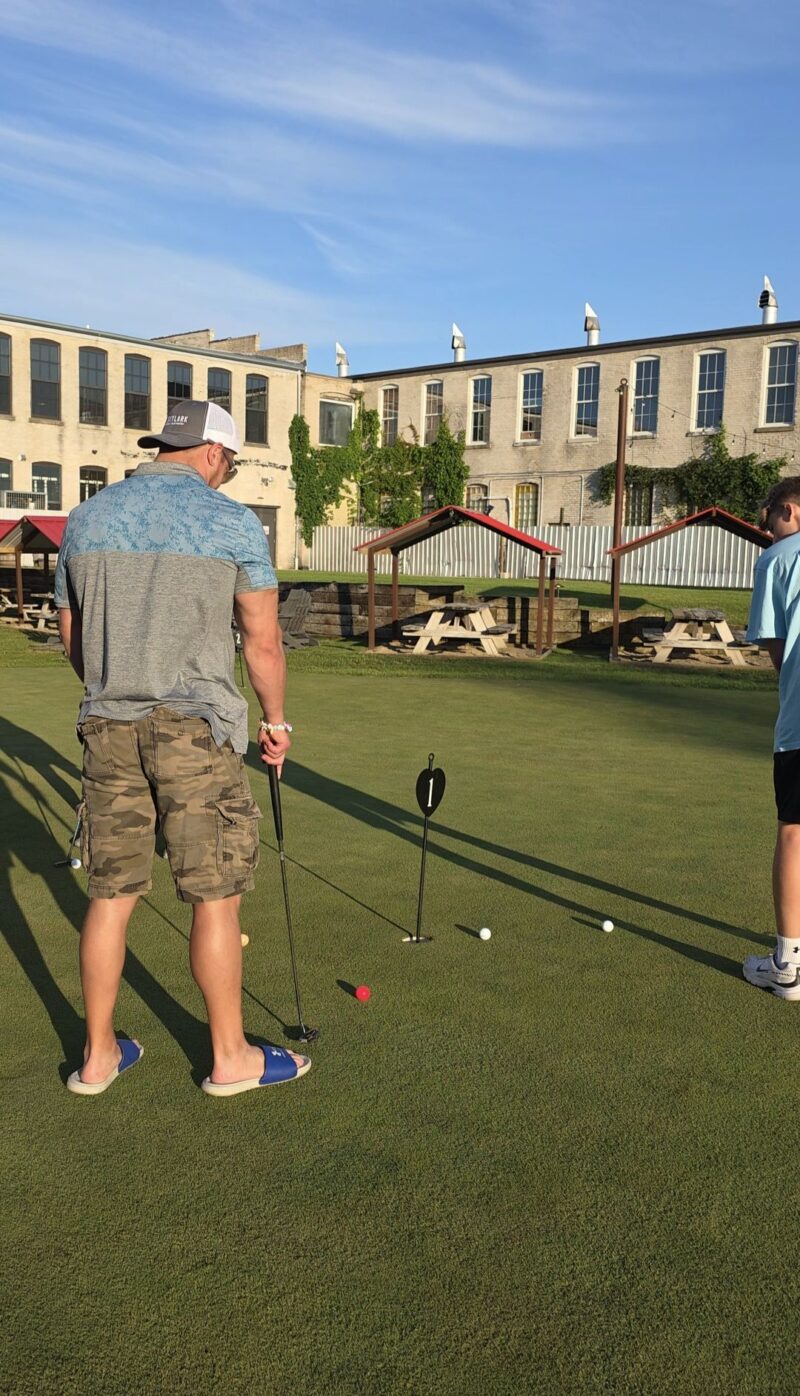 Mini golf 18 holes at Journeyman