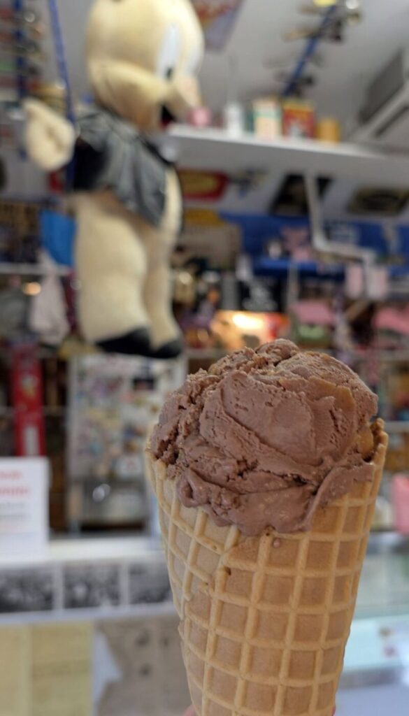 New Bufalo Oinks Ice Cream Cone With Interior As Background Ver