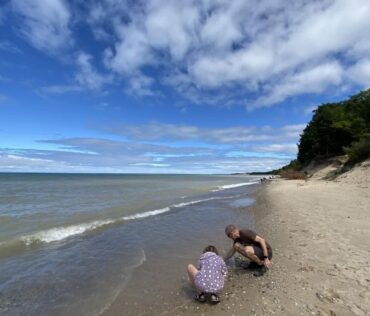 Rockhounding Beach Lake Michigan Magoon Creek Manistee 1