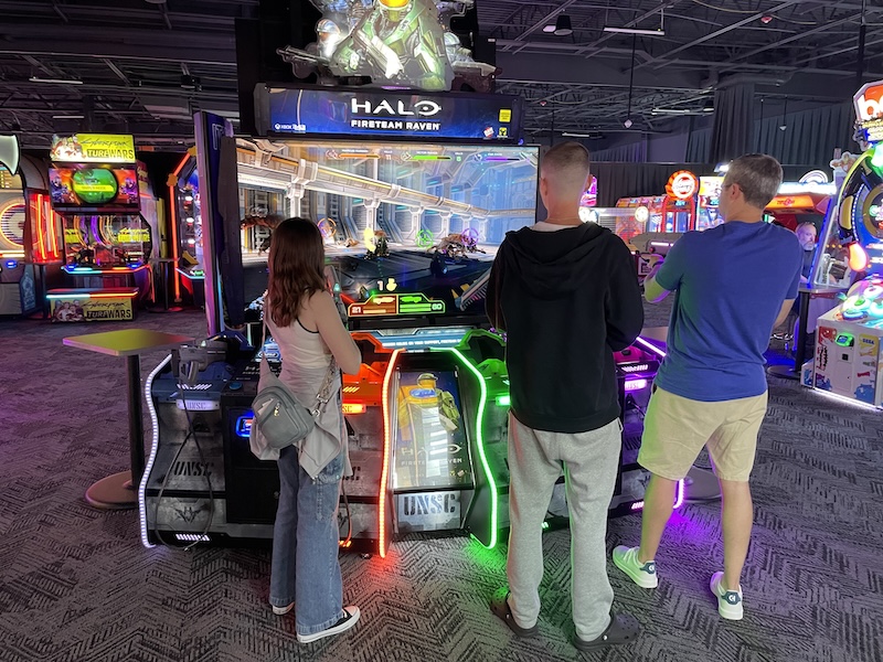 Dave & Busters Lansing Kaschyk