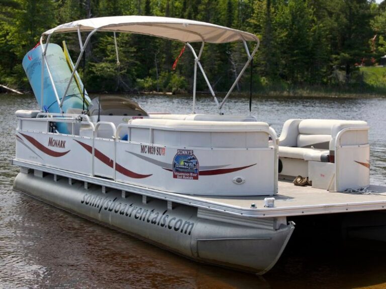 Sonnys Boat Rentals Taquamenon River Pontoon Boat FB 768x576 1