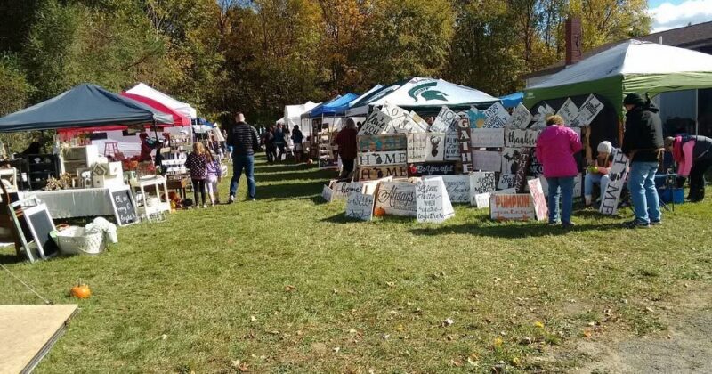 Frugthaven Farm Fall Market Facebook