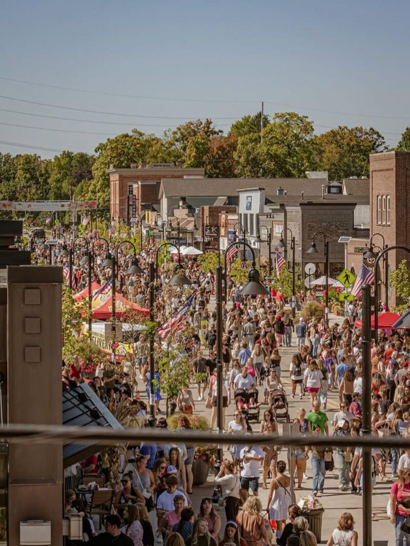 Stars Hallow Weekend Downtown Destination Starz Hallow FB Page